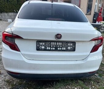 Zadok autá Fiat tipo 2017