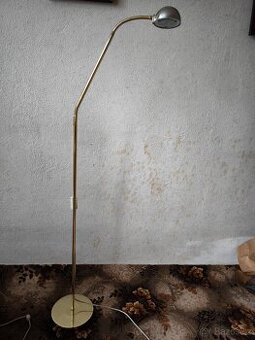 Stojanová lampa