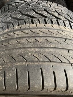 Prodám sadu letních pneu 221/45 ZR 18