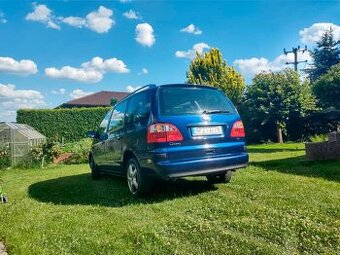 Prodám Ford Galaxy + lité ráfky, po STK
