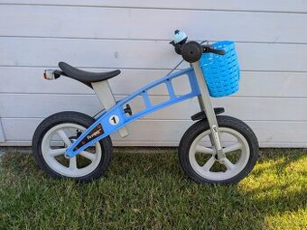 Odrážedlo First Bike + příslušenství košík, zvonek, blikačka
