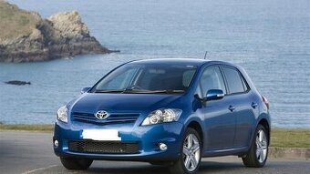 Toyota Auris 1.3 VVT-i, původ ČR 2010, naj. 93 000km