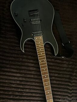Ibanez RG421EX + kabel Fender 2m – připravená na jízdu