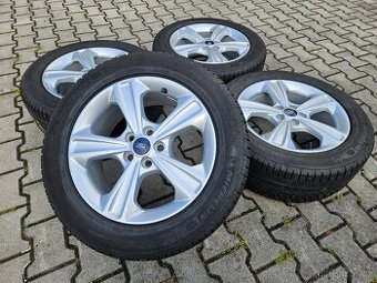 Orig. Ford 5x108 Zimní 235/55/17 - top