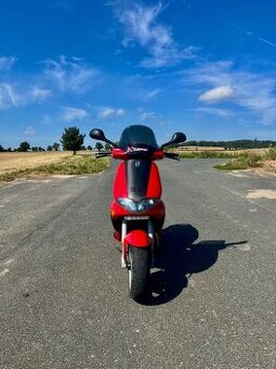 Skútr gilera runner fx 125 2t