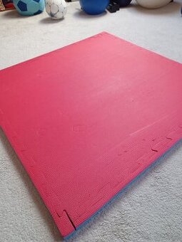 Prodám cvičící podložku