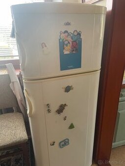 Lednicka s mrazakem Calex