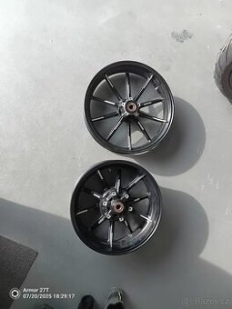 Kola Ducati Scrambler 1100