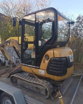 Caterpillar 301.8 pásový bagr