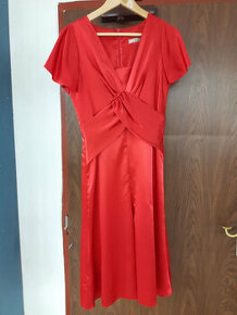 Červene satenové koktejlky- šaty