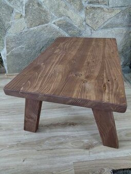 Konferenční stolek z masivu