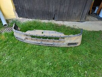 Predni naraznik na Honda Civic 4g