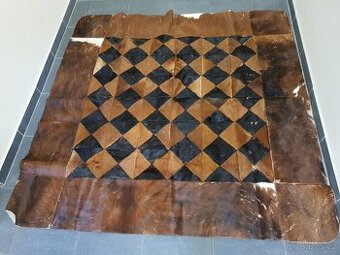 hnědá kožešina, hovězí kůže, 169x173cm