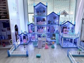 Domeček, vila pro panenky