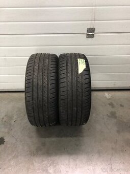 Letní pneu 215/40/17
