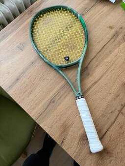 Yonex Percept 100 300g/320mm/grip 3