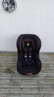Dětská autosedačka SCUDERIA FERRARI