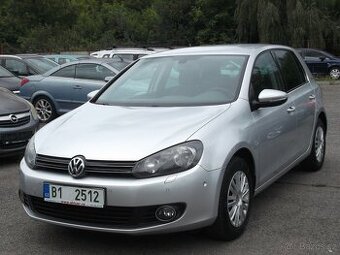Volkswagen Golf 1,4 16V TEAM,5dv.parksenz,výhř.sed.tempomat