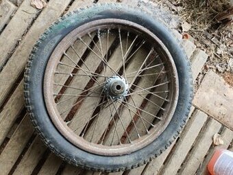 Jawa zadní pneu 350 pérák, 3,5x19
