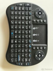 Dálkové ovládání a klávesnice k TV