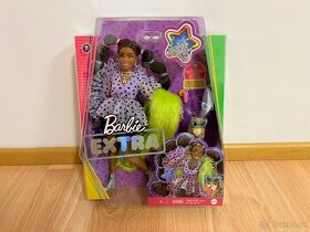 Barbie Extra v puntíkaté blůze s copy Mattel