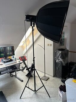Tiché LED světlo Godox UL150 + Godox Soft Box + stativ