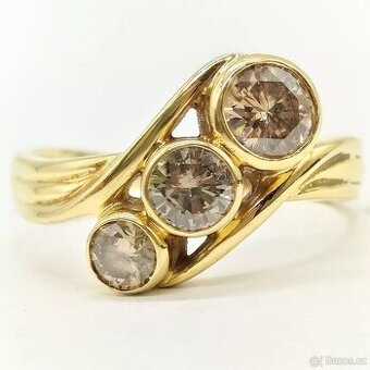 LUXUSNÍ 18 KARÁTOVÝ ZLATÝ DIAMANTOVÝ PRSTEN 1.04CT - 1