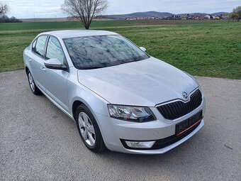 Škoda Octavia 1.6 TDi-digiklima-ČR-serviska