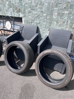 Prodám pneu 225/45 R18