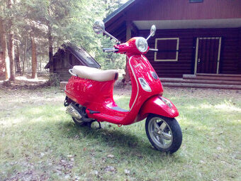 Vespa 125 LX ie 2013