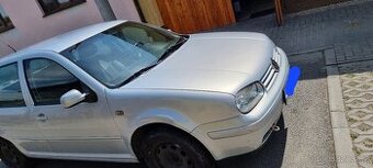 Golf 4 1.6 benzín