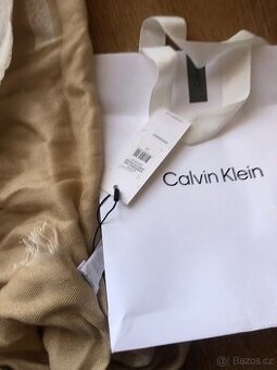 Nový šátek Calvin klein - 1
