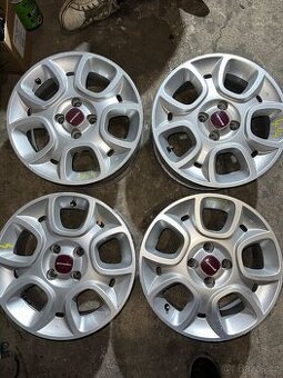 494 Alu disk na Fiat Panda