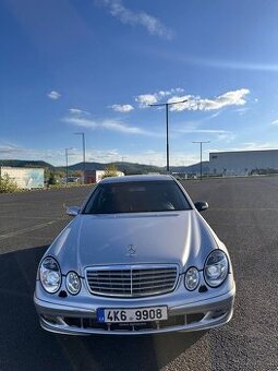Mercedes W211 E270