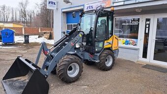 Kloubový nakladač Giant G2500HD