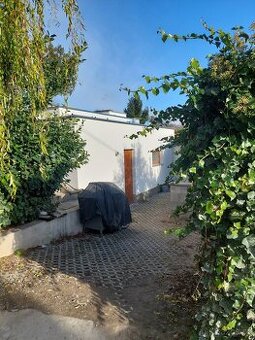 Pronájem malého bytu (17 m²) – Sedlec u Líbeznic