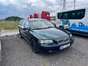 Volvo V70 2.4 benzin