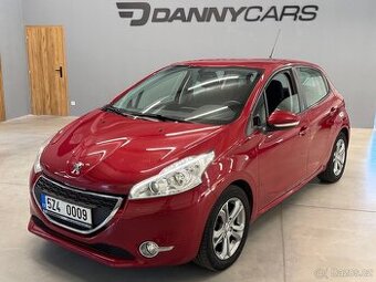 PEUGEOT 208 1.2 60kw, koupeno v ČR, 1 majitel, 2x sada kol