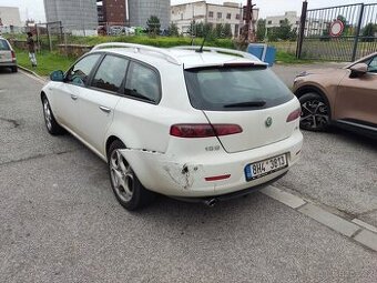 Koupím zadní nárazník Alfa 159