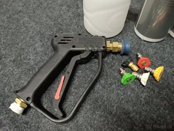 Pistole na wapku + aktivní napěňovač + kosmetika