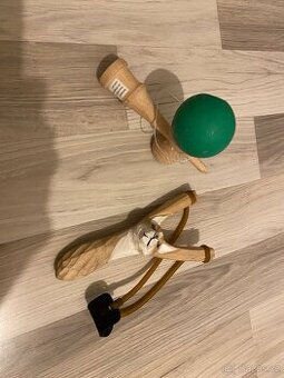 Dřevěné hračky - prak