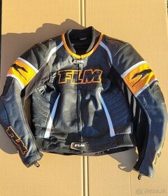 Dvoudilná kombineza