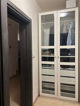 Šatní skříň IKEA