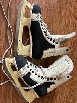 Chlapecké brusle Botas 25 cm