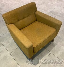 Čalouněné křeslo