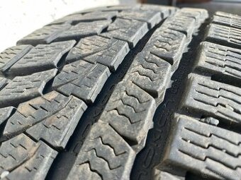 NOKIAN WR A4 205/45 R17 88 V XL a KORMORAN SNOW 205/45 R17 8