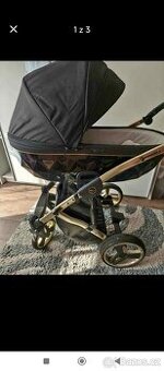 Kočárek Junama černo-zlatý