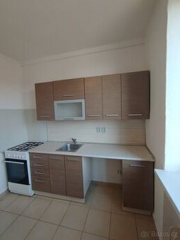 Kuchyňská linka+sporák 180cm