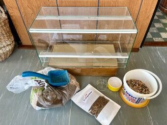 Terárium s dvířky 60x30x30 včetně příslušenství