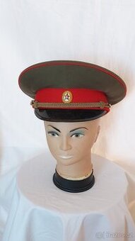 Čepice. Brigadýrka. Důstojník. Uniforma. Armáda. SSSR. Rusko